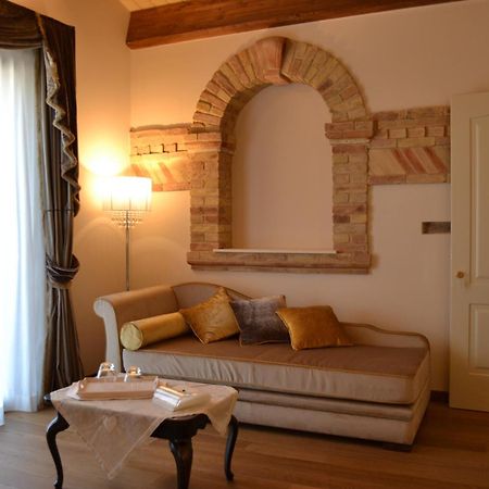 Agriturismo De Luca Mozzagrogna Eksteriør bilde