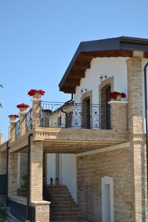 Agriturismo De Luca Mozzagrogna Eksteriør bilde
