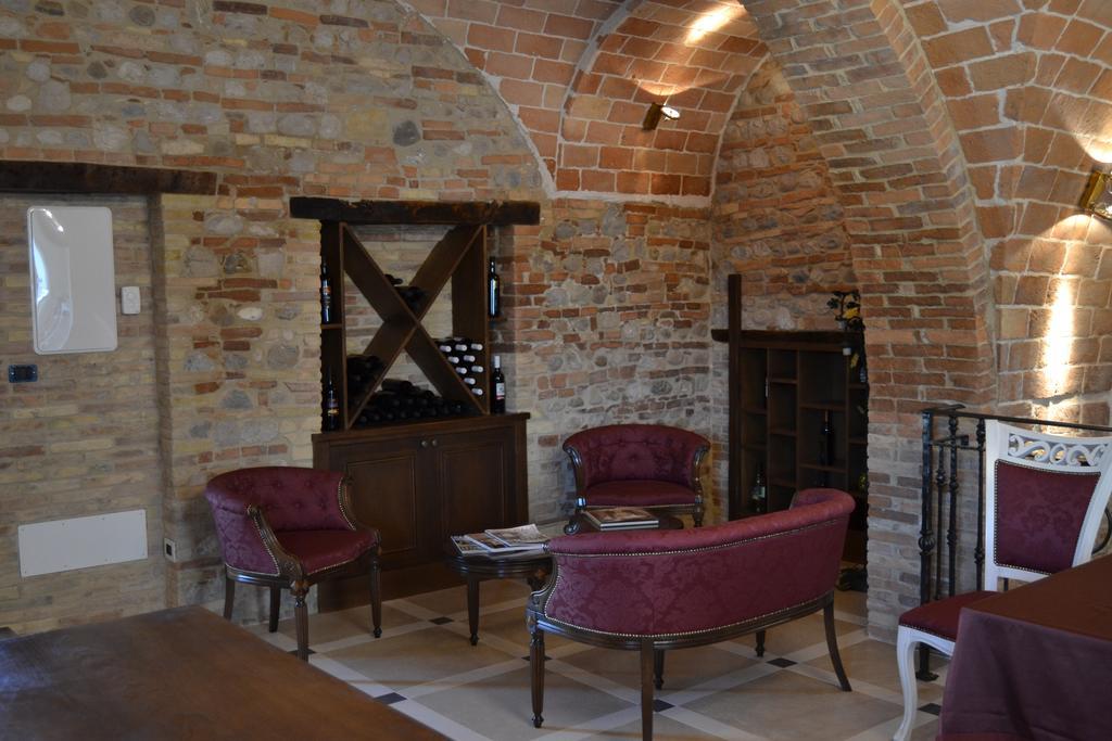 Agriturismo De Luca Mozzagrogna Eksteriør bilde