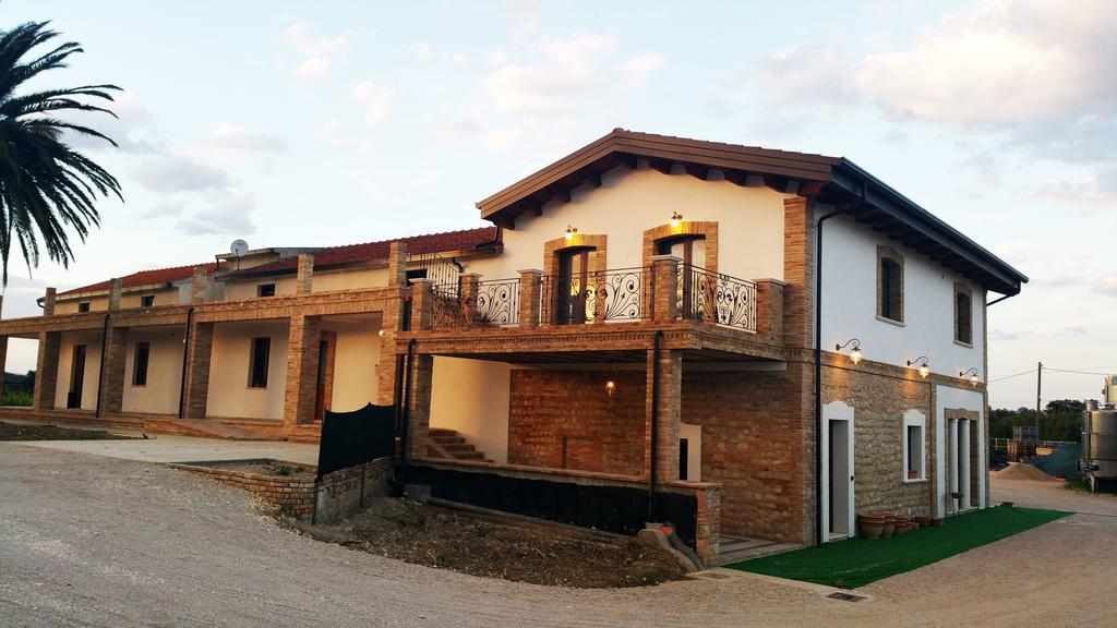 Agriturismo De Luca Mozzagrogna Eksteriør bilde